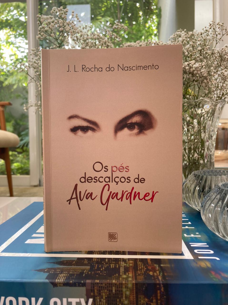 Os pés descalços de Ava Gardner